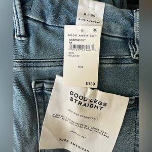 Good American good legs straight jeans, size 8/29 
Inseam 32”